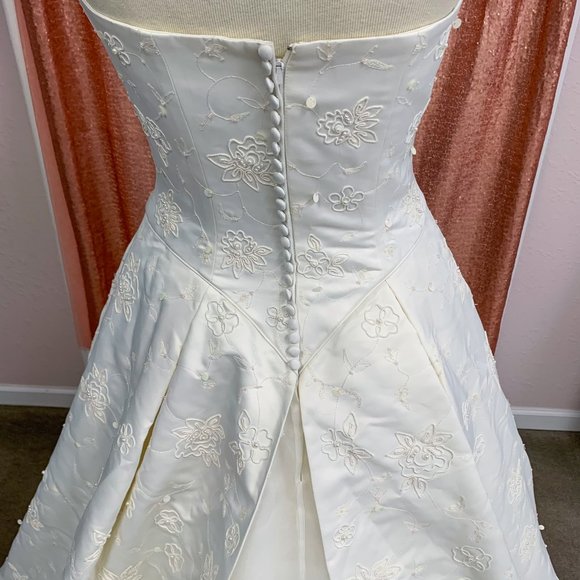 Rena Koh - Picture 4 of 9